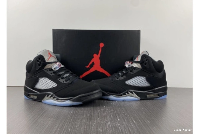 AIR JORDAN METALLIC BLACK (2016) 5 845035-003 0630